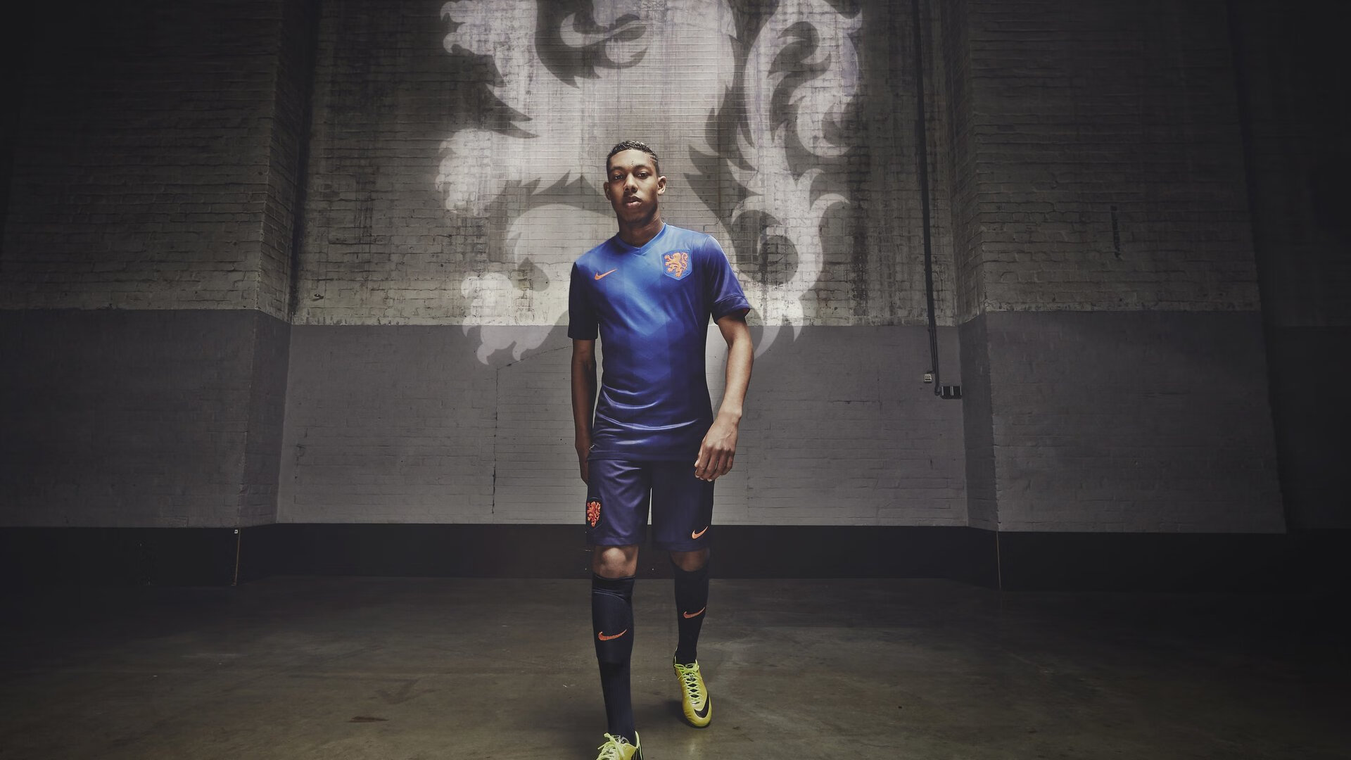 英格兰小将爆发，梅开二度救主，英格兰年轻小将